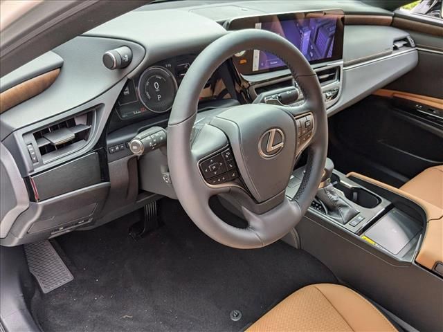 2025 Lexus ES 300h