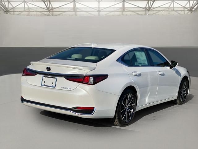 2025 Lexus ES 300h