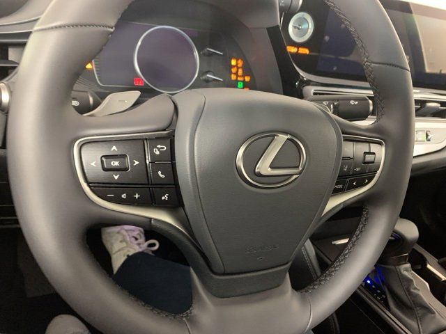 2025 Lexus ES 300h