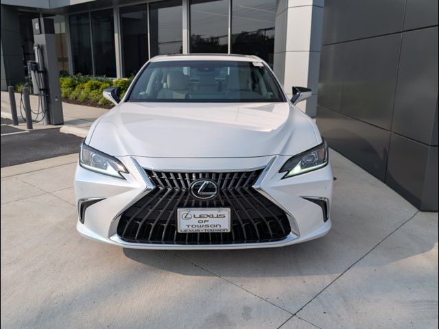 2025 Lexus ES 300h