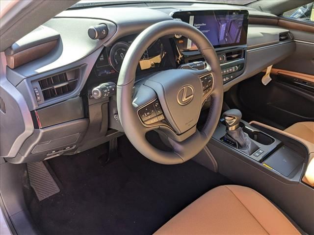 2025 Lexus ES 300h