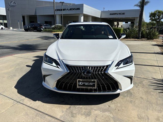 2025 Lexus ES 300h