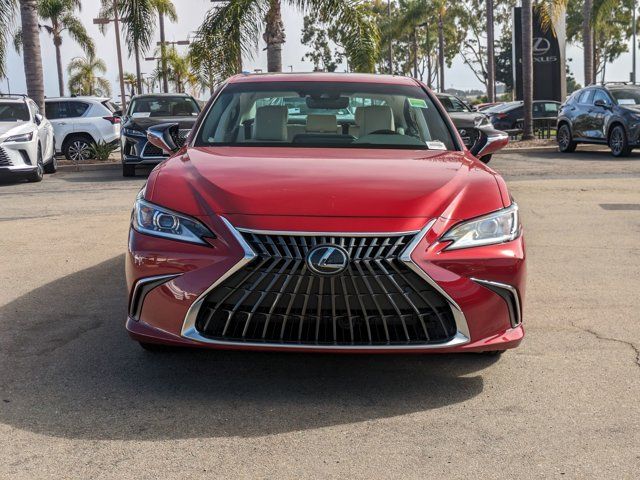 2025 Lexus ES 300h