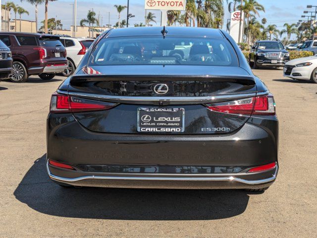 2025 Lexus ES 300h