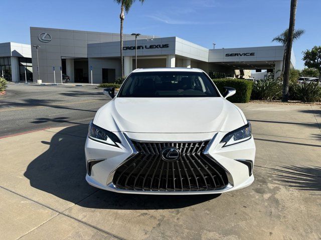 2025 Lexus ES 300h