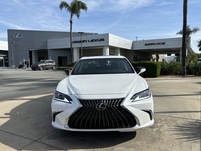 2025 Lexus ES 300h