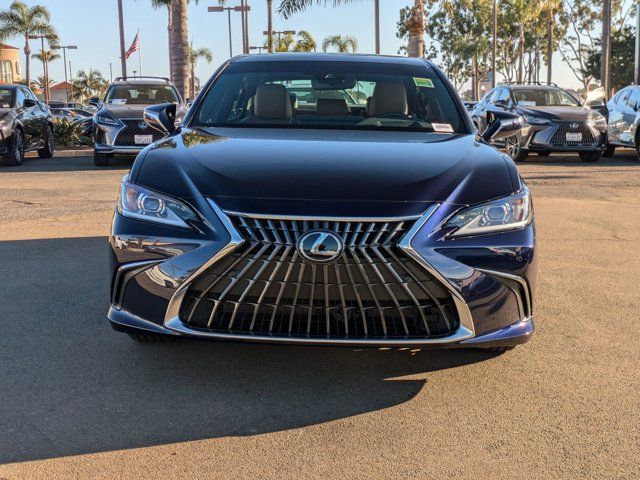 2025 Lexus ES 300h