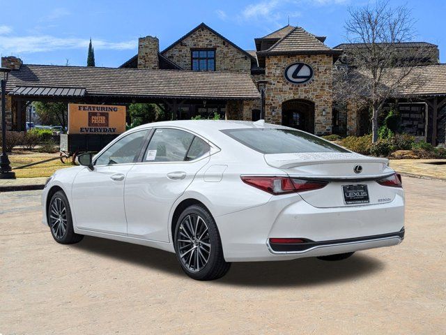 2025 Lexus ES 300h