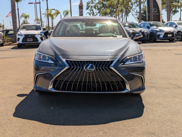 2025 Lexus ES 300h