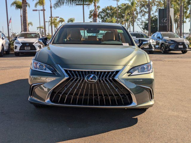 2025 Lexus ES 300h