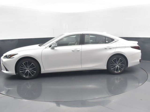 2025 Lexus ES 300h