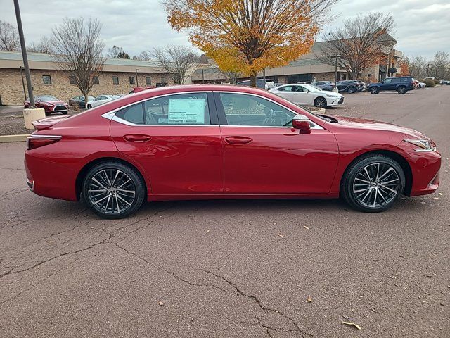 2025 Lexus ES 300h