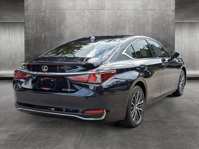 2025 Lexus ES 300h