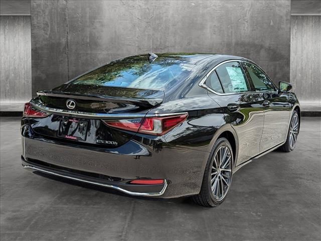 2025 Lexus ES 300h