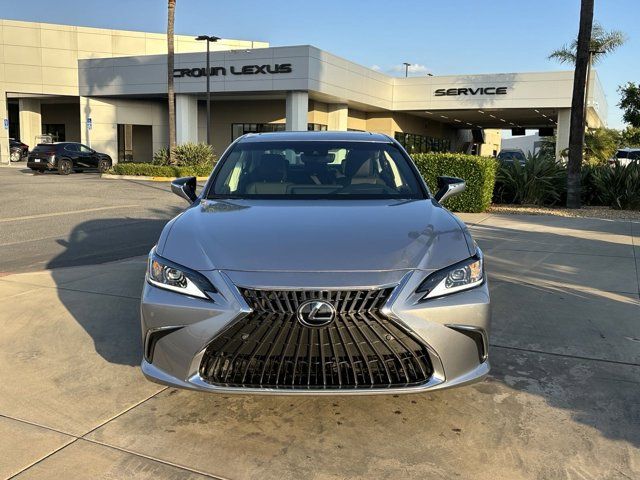 2025 Lexus ES 300h