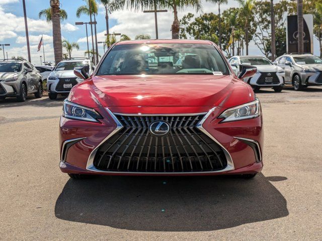 2025 Lexus ES 300h