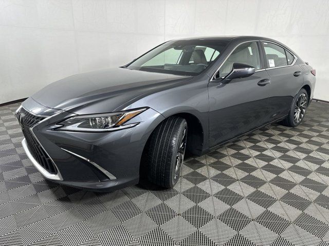 2025 Lexus ES 300h Luxury