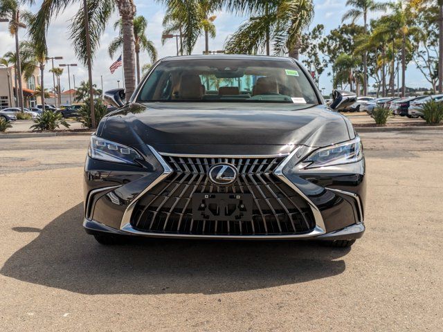 2025 Lexus ES 300h Luxury