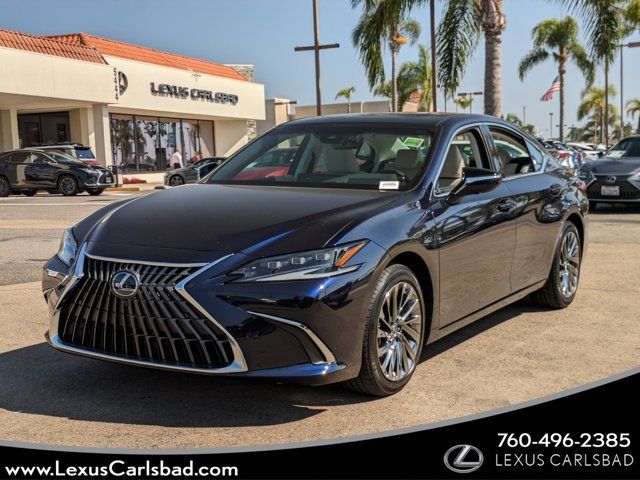 2025 Lexus ES 300h Luxury