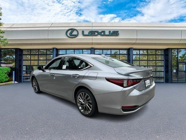 2025 Lexus ES 300h Luxury