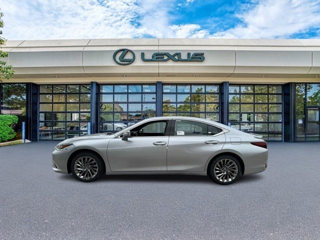 2025 Lexus ES 300h Luxury