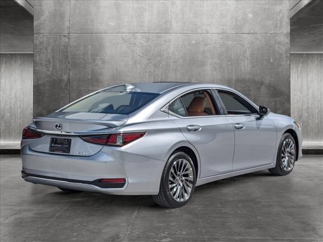 2025 Lexus ES 300h Ultra Luxury