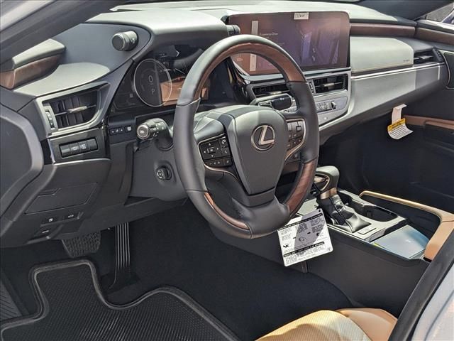 2025 Lexus ES 300h Ultra Luxury