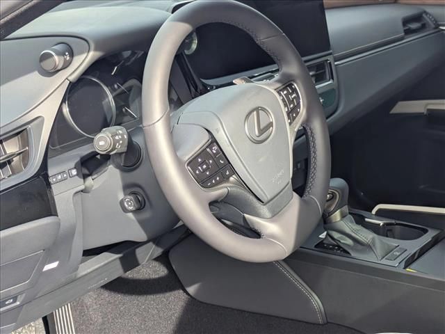 2025 Lexus ES 350