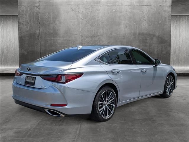 2025 Lexus ES 350