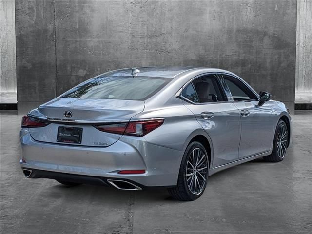 2025 Lexus ES 350