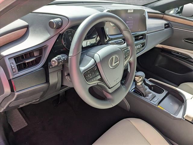 2025 Lexus ES 350