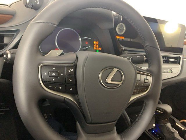 2025 Lexus ES 350