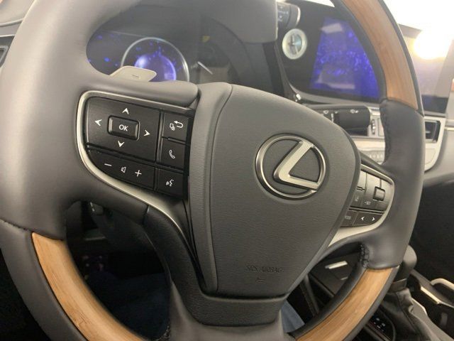 2025 Lexus ES 350 Luxury