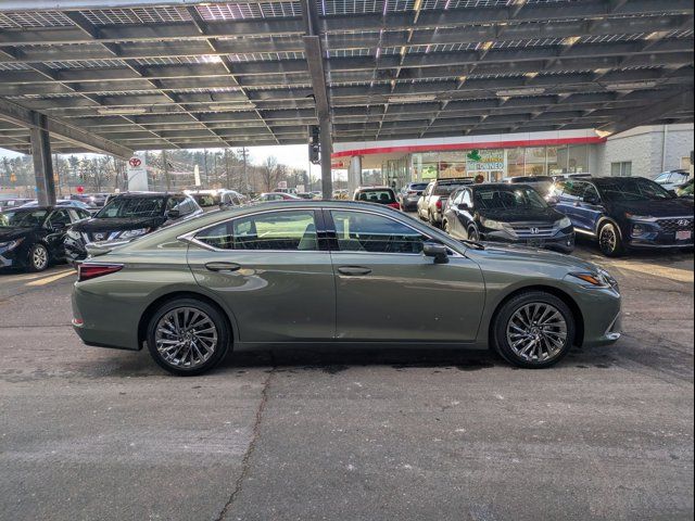 2025 Lexus ES 350 Ultra Luxury