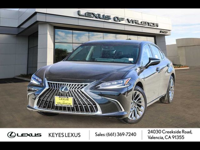 2025 Lexus ES 300h Luxury