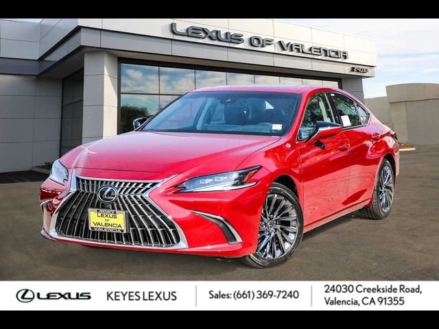 2025 Lexus ES 300h Luxury