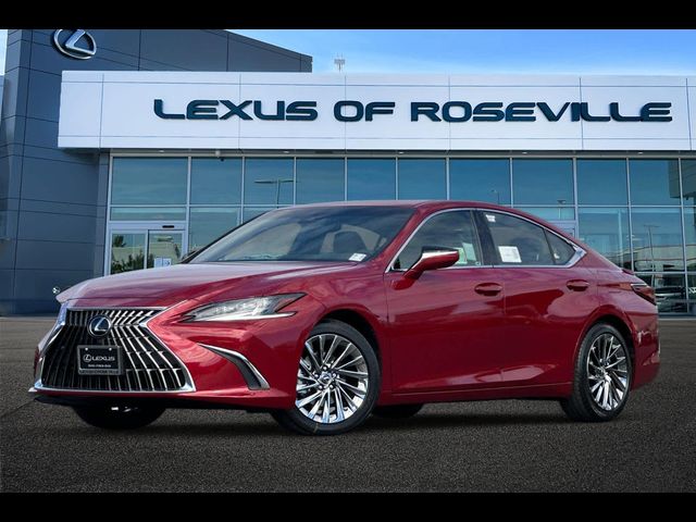 2025 Lexus ES 300h Luxury