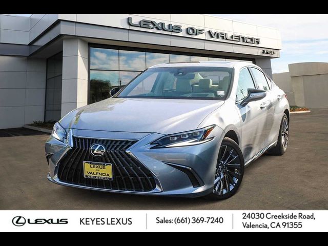 2025 Lexus ES 300h Luxury