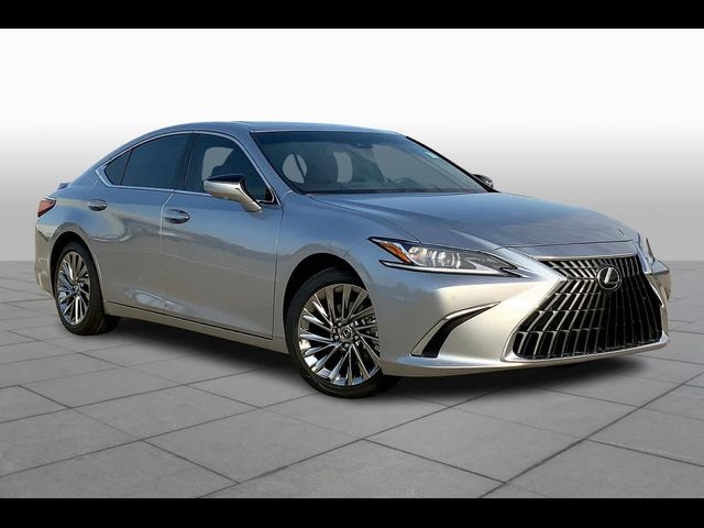 2025 Lexus ES 300h Luxury