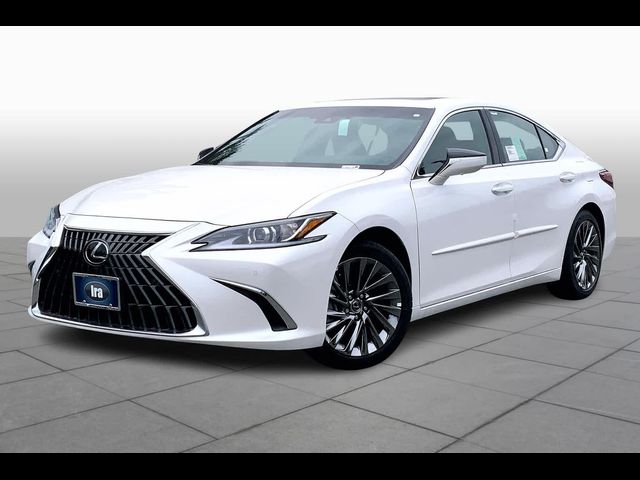 2025 Lexus ES 300h Luxury