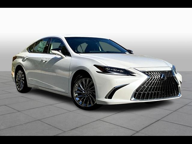 2025 Lexus ES 300h Luxury