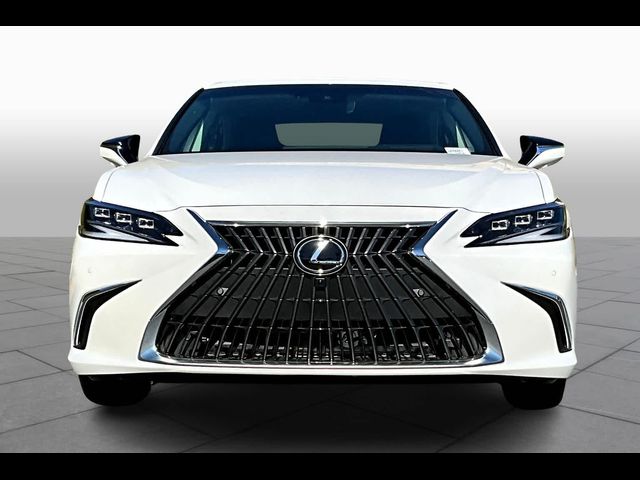 2025 Lexus ES 300h Luxury