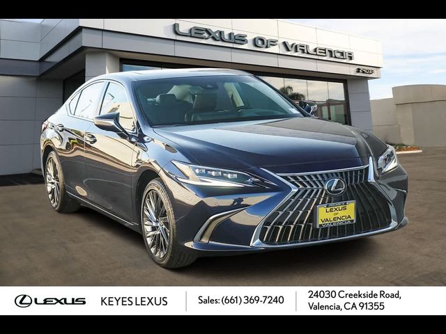 2025 Lexus ES 300h Luxury