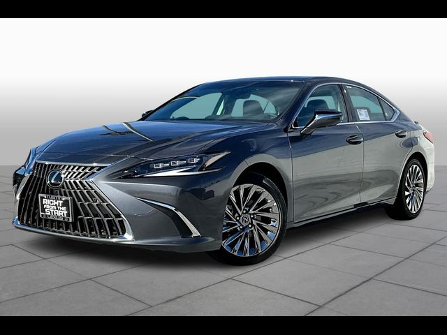 2025 Lexus ES 300h Luxury