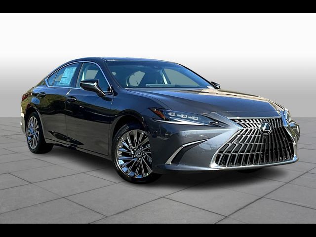 2025 Lexus ES 300h Luxury