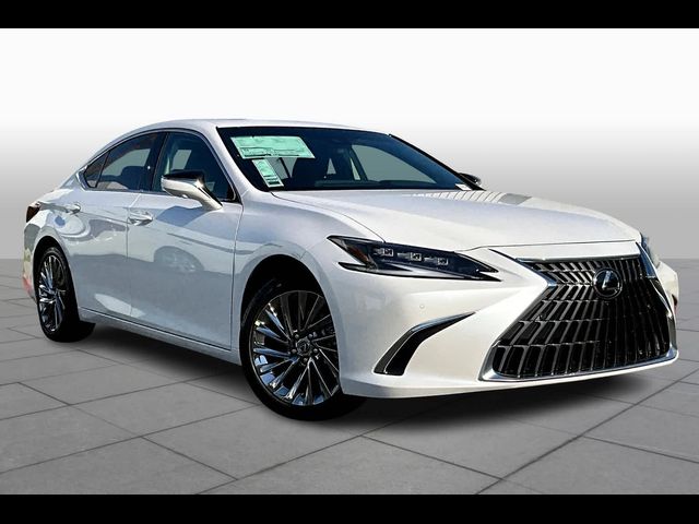 2025 Lexus ES 300h Luxury