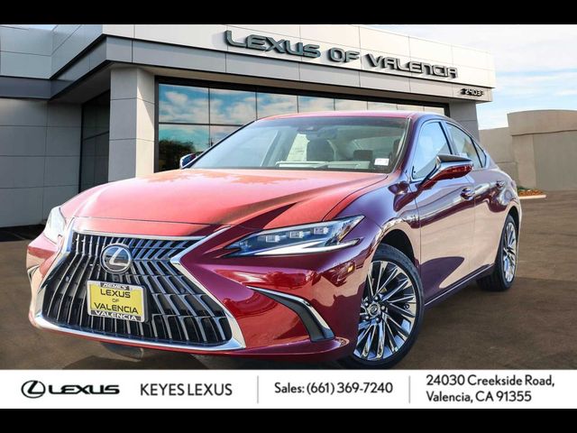 2025 Lexus ES 300h Luxury