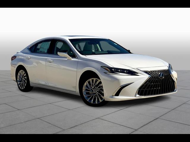 2025 Lexus ES 300h Ultra Luxury