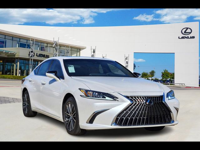 2025 Lexus ES 250