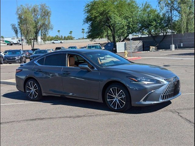 2025 Lexus ES 300h